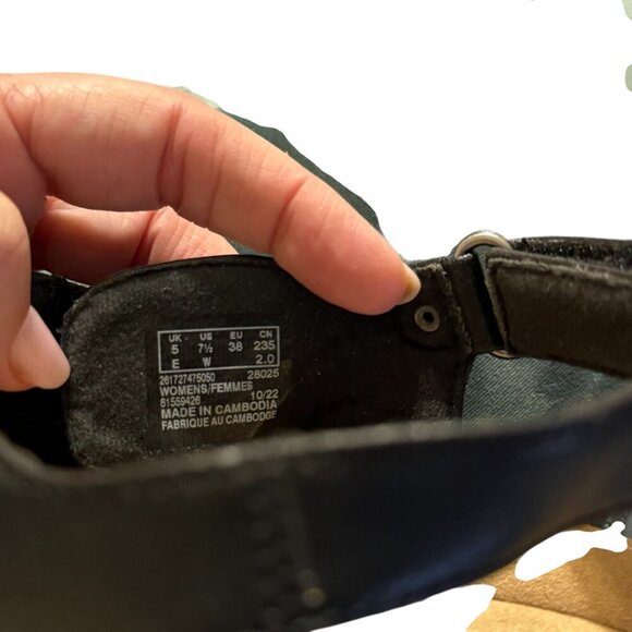 Clarks Womens Meriliah Black Leather Adjustable Strap Wedge Sandal Size 7.5 NWOB - Picture 10 of 10